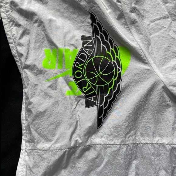 Air Jordan windbreaker - Picture 5 of 10